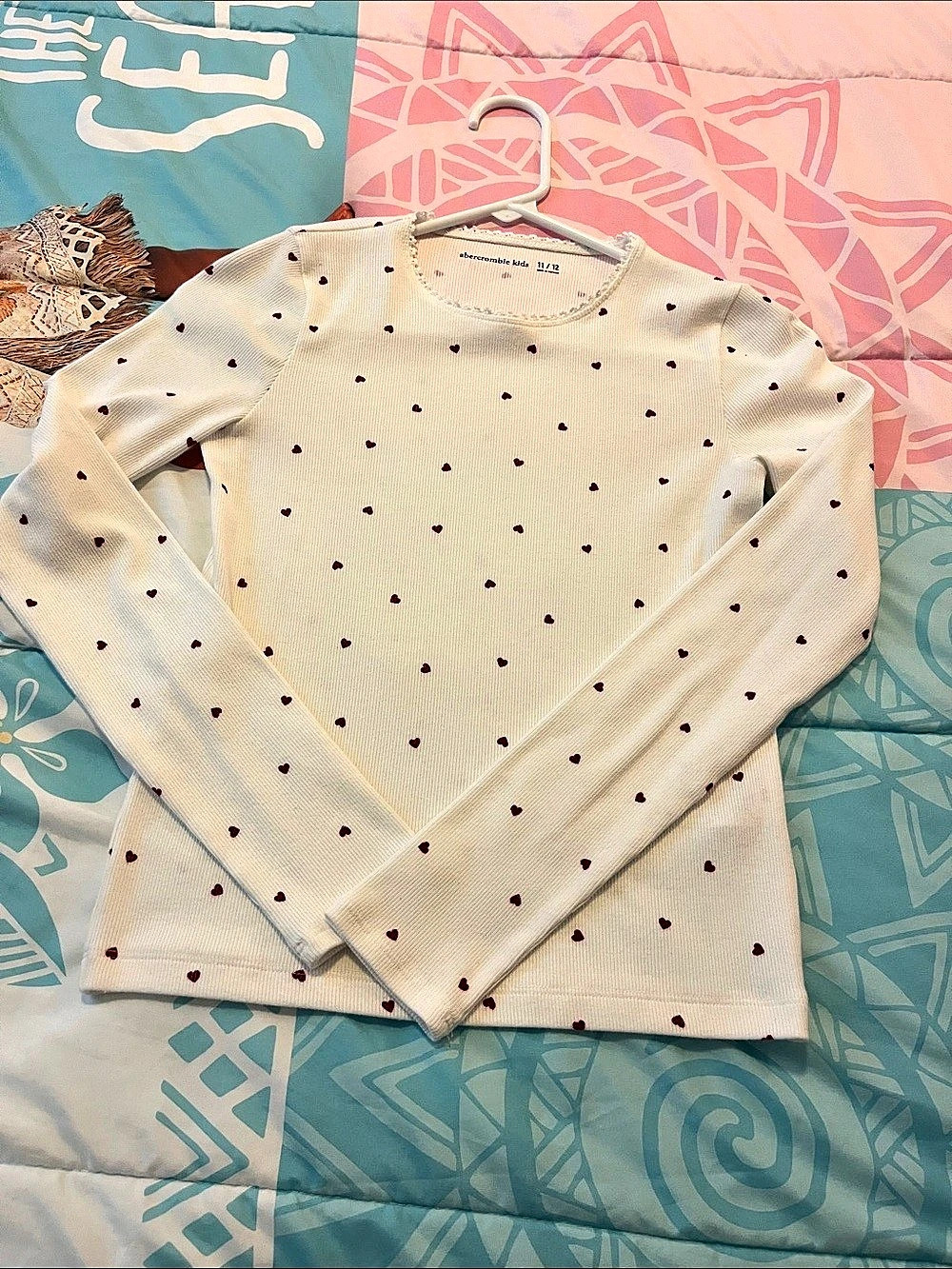 Abercrombie Kids Girls 11/12 Long Sleeve Heart Top